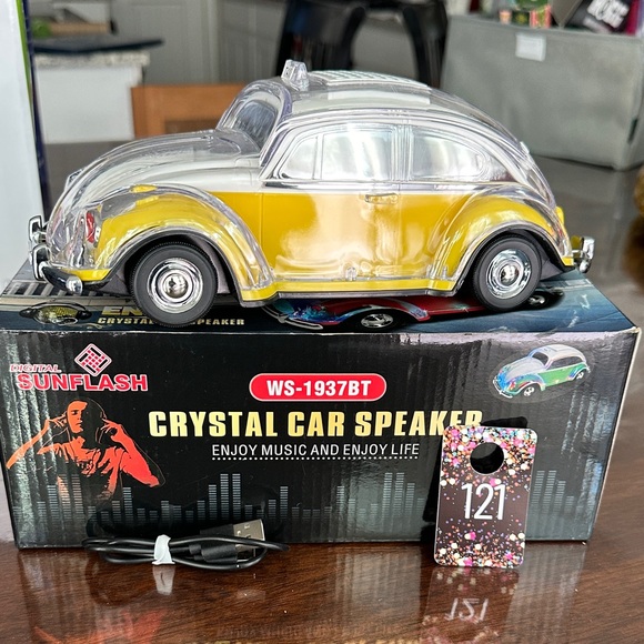 121,Sunflash Crystal Car Speaker - Picture 1 of 5